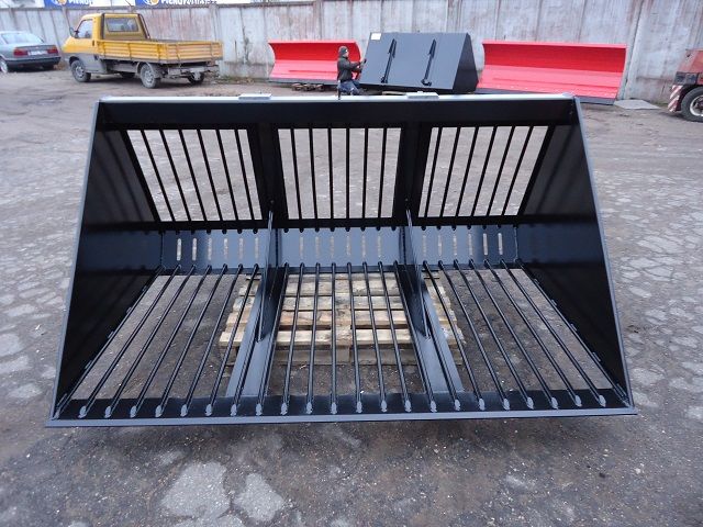 Roor crop bucket