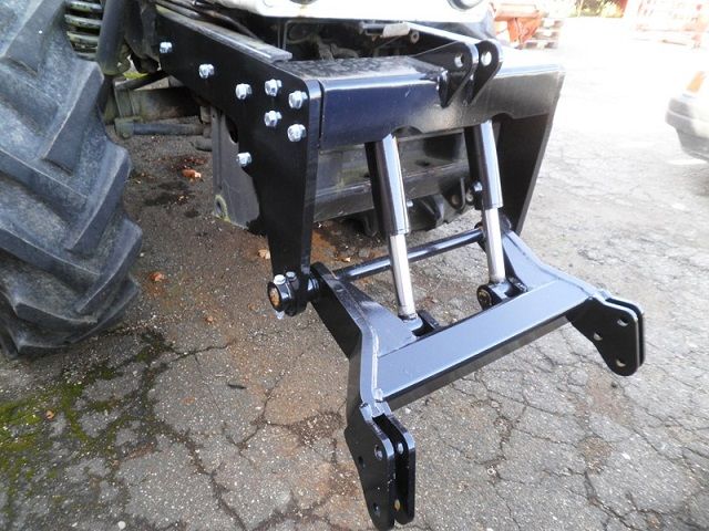 Tractor front linkages