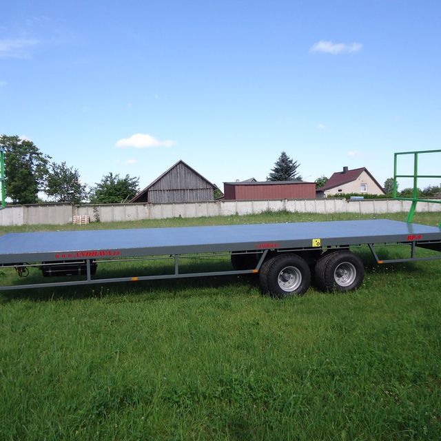 Puspriekabės – platformos